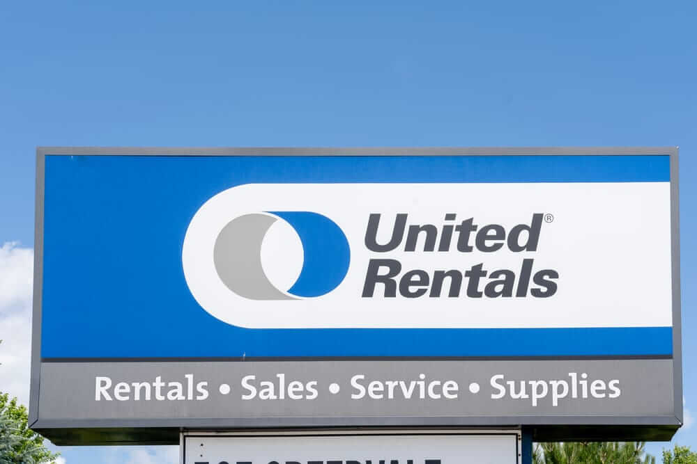 United Rentals Stock Is URI Outperforming the Industrials Sector?